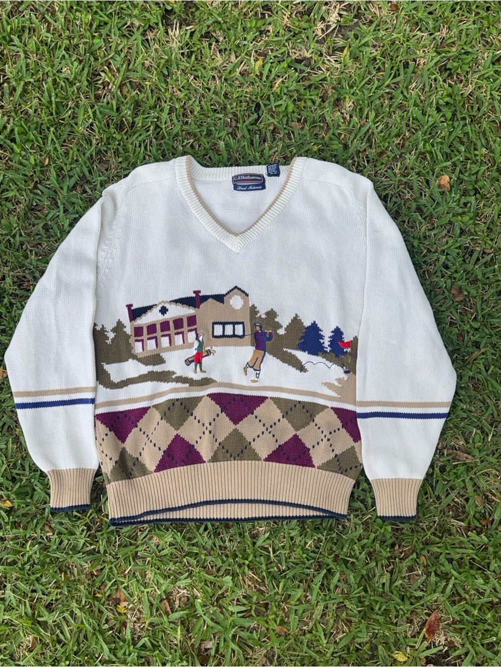 Vintage Golf Scene V-Neck Sweater in Cream